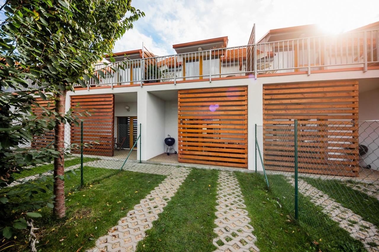 Apartman Ema Дольни-Дунаёвице Экстерьер фото