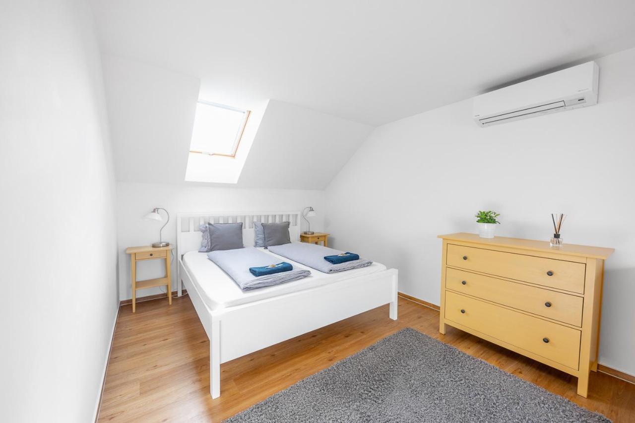 Apartman Ema Дольни-Дунаёвице Экстерьер фото